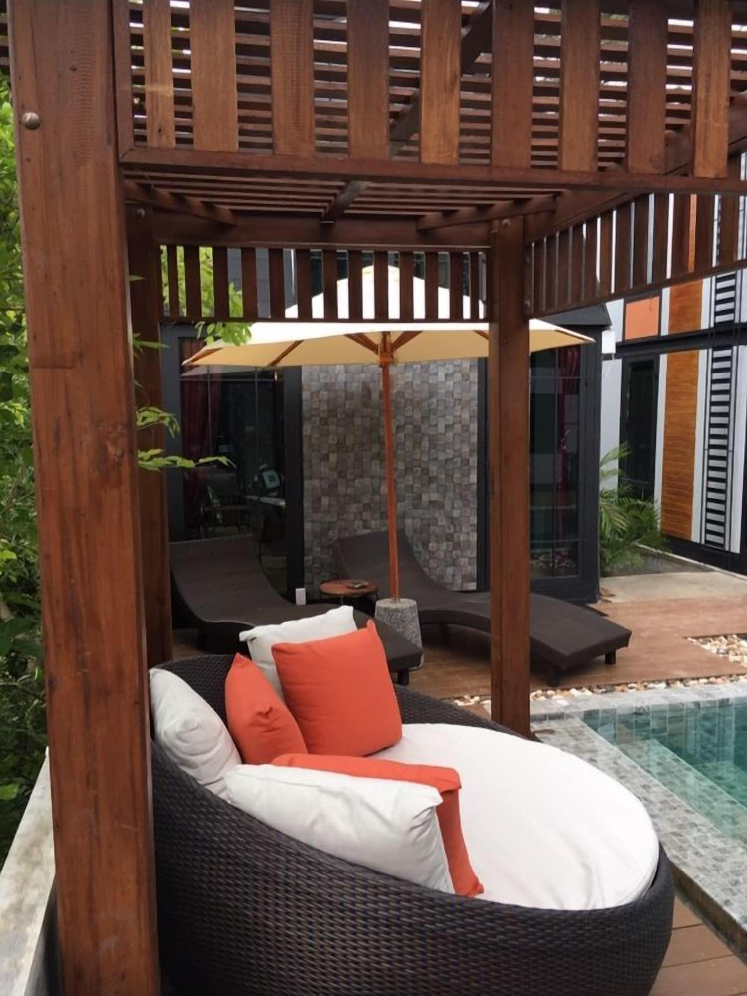 Bukit Pool Villas - Sha Extra Plus Patong Exterior photo